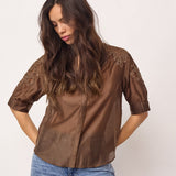 KawaCC Emb. SS V-Shirt - Dark Brown